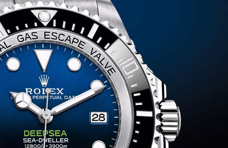 Deepsea 2022年悄悄改款,型號也跟著改為136660,手表的表圈改得更為纖細。 (Rolex) 2022勞力士Rolex Deepsea手表7項新革新勞力士隱藏款細節升級不加價-復刻表