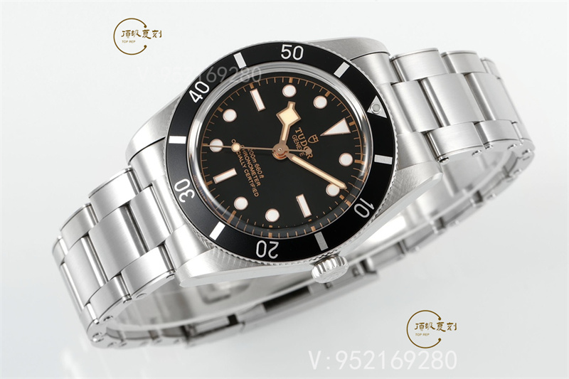 ZF廠帝舵碧灣系列37mm新品做工介紹,M79000N-0001-復刻表