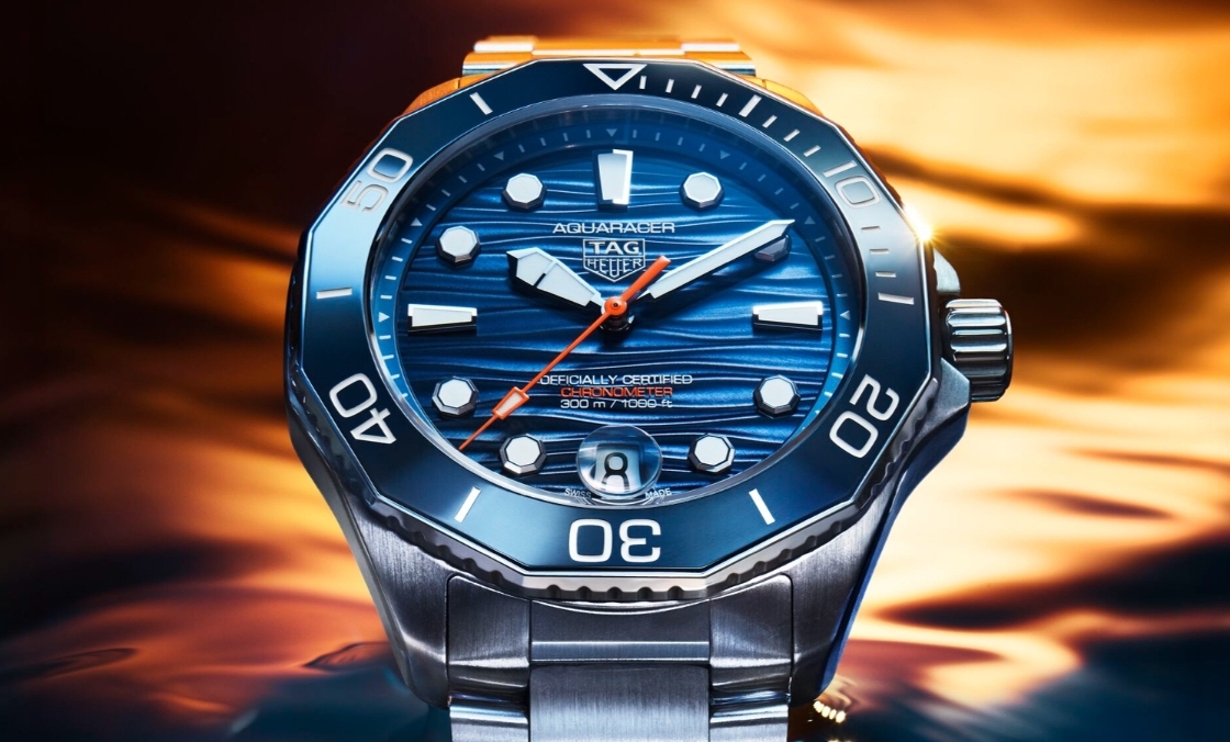 潛水猛將升級(jí)! TAG HEUER推出全新Aquaracer Professional 300日期腕表與GMT腕表-復(fù)刻表